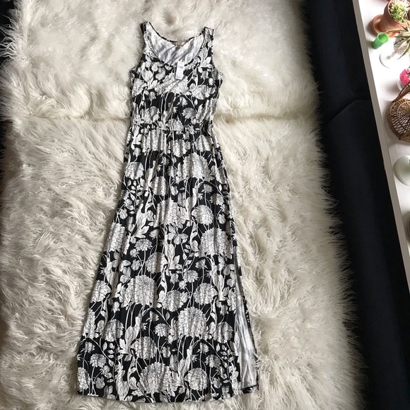Banana Republic Dresses & Skirts - 🆕BANANA REPUBLIC PEONIES FLORAL PRINT MAXI DRESS